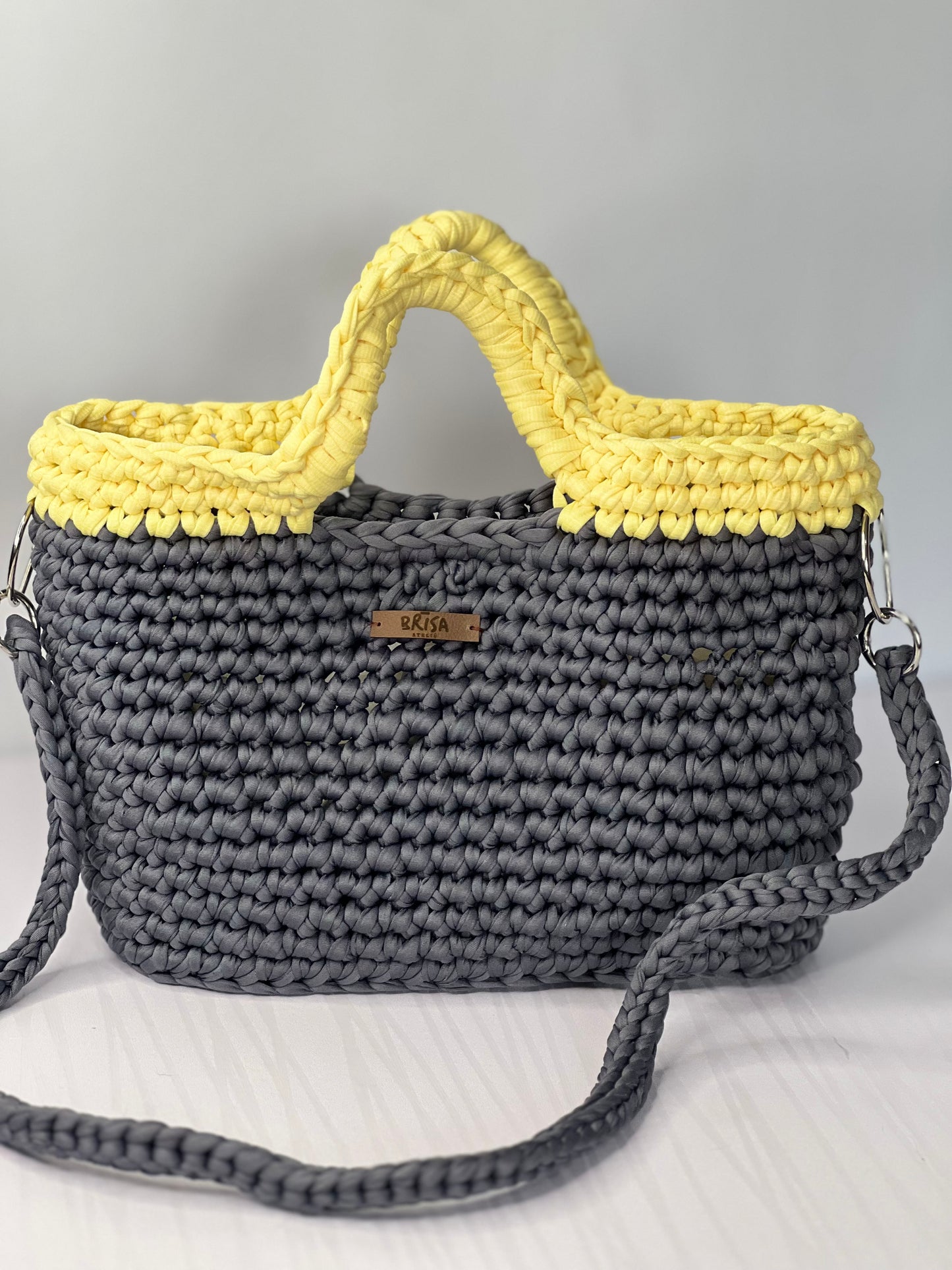 Bag Areia – Grafite com Detalhe Amarelo